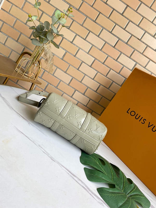 ルイヴィトンバッグ内部構造